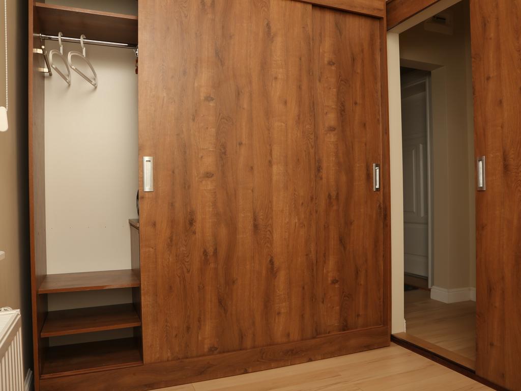 Apartament Kowaryアパートメント エクステリア 写真
